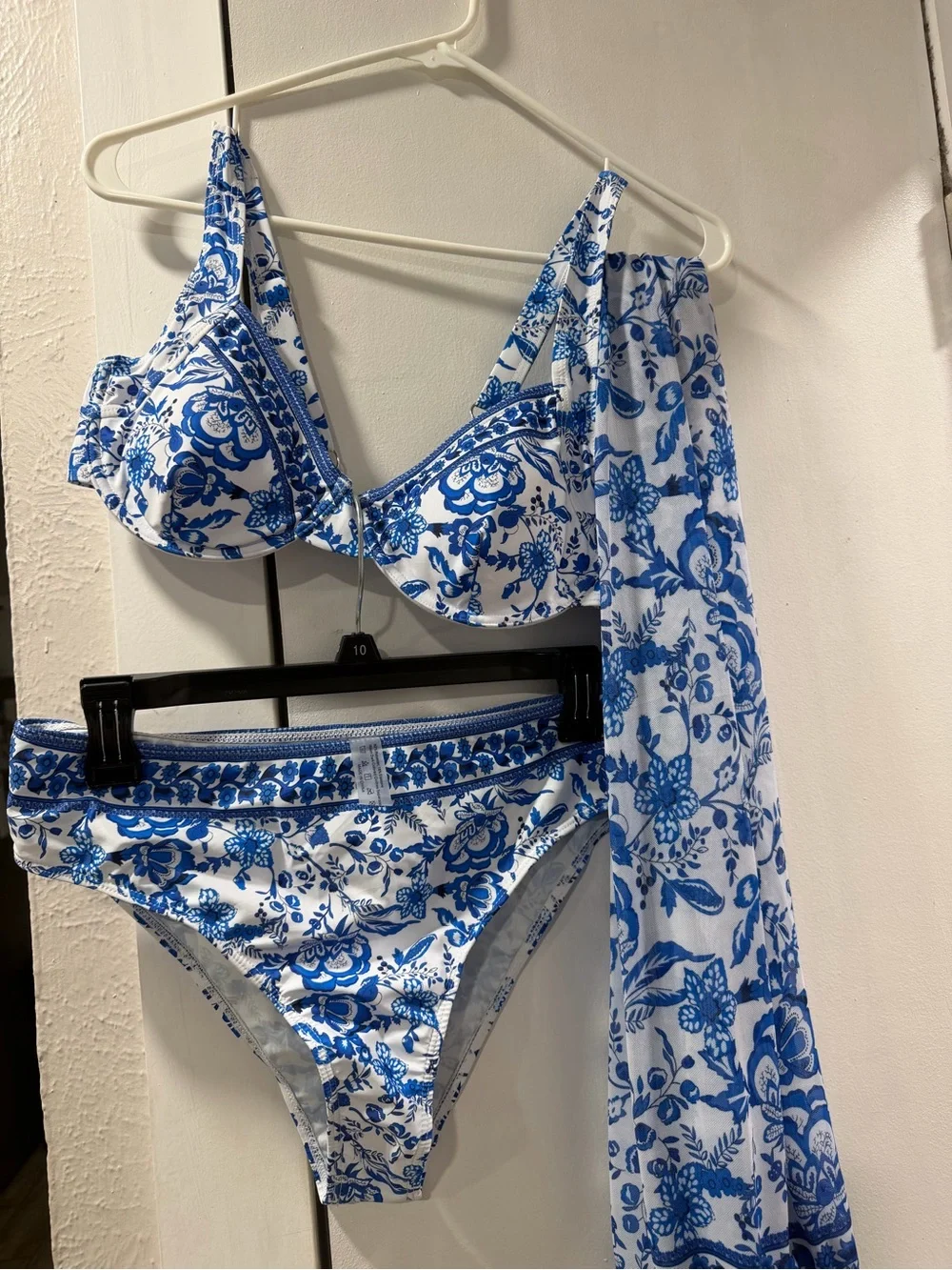 Women's Blue Floral Underwire Bikini Set - Picture 3 of 8